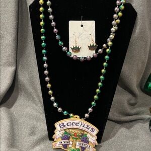💕 2/$15 Mardi Gras Bacchus Necklace & Enameled Crown earrings